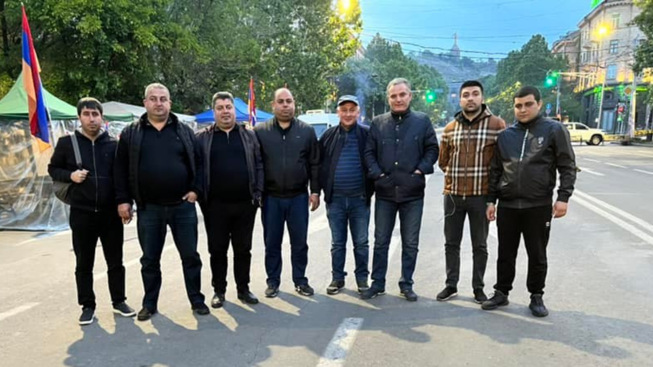 article-image